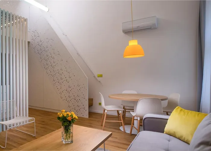 Orea Place Seno ホテル 4*