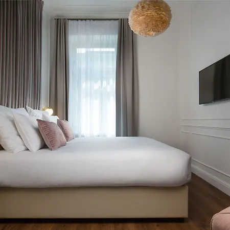 Orea Place Seno Hotel 5*
