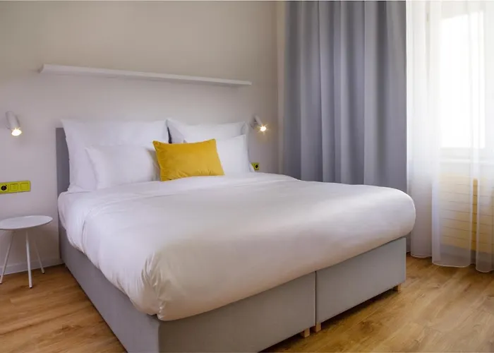 Orea Place Seno Отель 4*