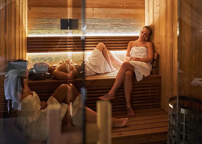 Отель Orea Place Seno 4*