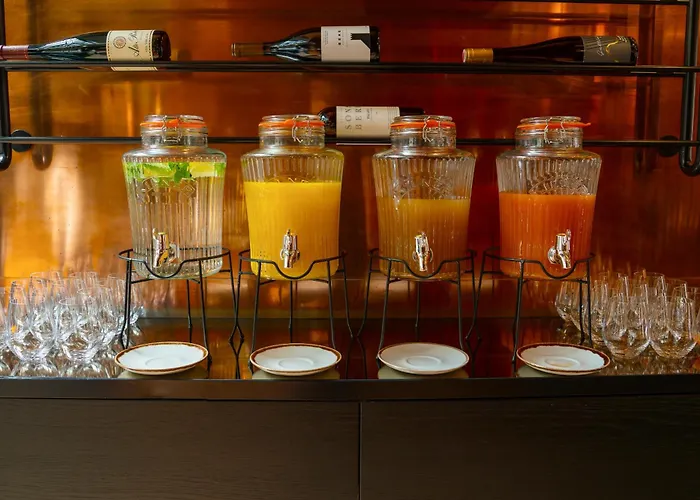 Orea Place Seno Отель