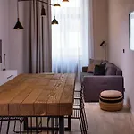 Orea Place Seno Ξενοδοχείο 4*